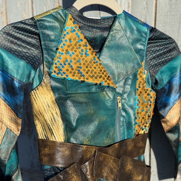 Disney Parks Descendants Uma Costume Girl’s 5/6 Youth Pirate Leather Jacket Belt - Picture 6 of 16